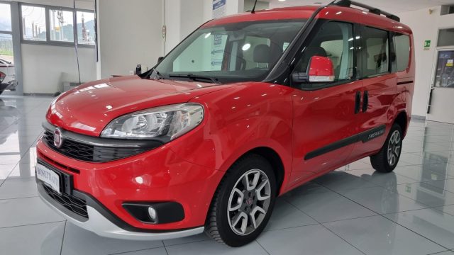 FIAT Doblo Rosso pastello