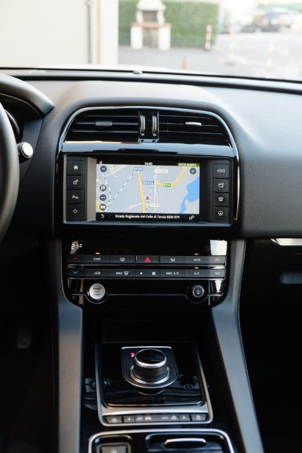 JAGUAR F-Pace 2.0 D 180 CV AWD aut. IVA ESPOSTA - 11