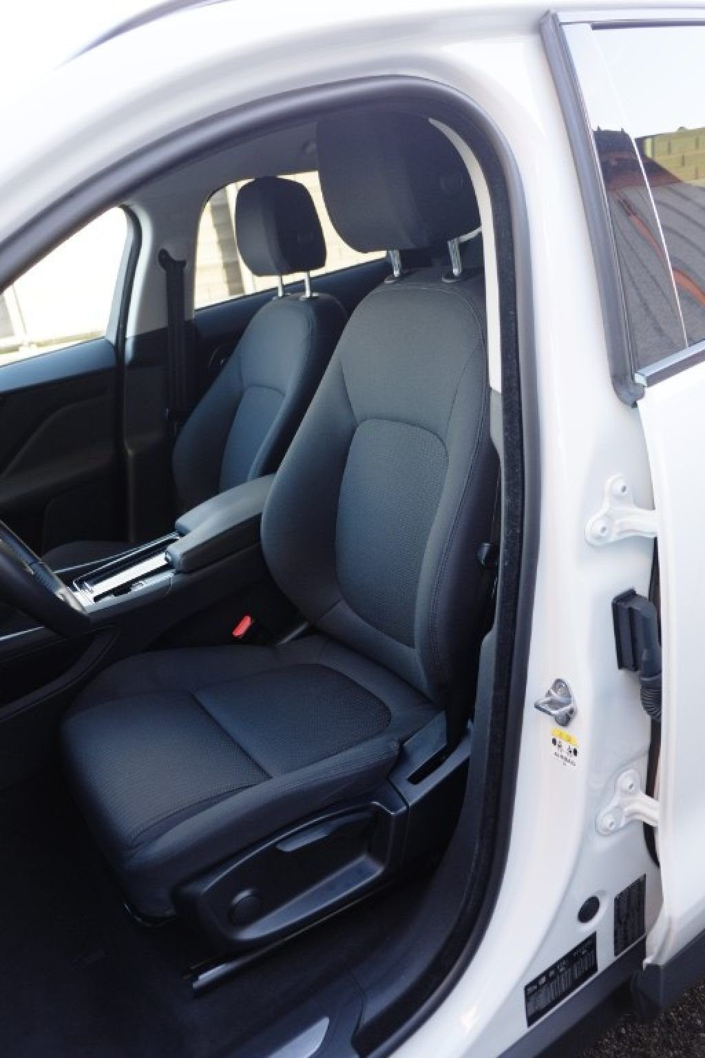 JAGUAR F-Pace 2.0 D 180 CV AWD aut. IVA ESPOSTA - 18