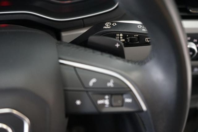AUDI A4 52