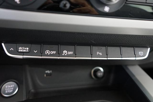 AUDI A4 13