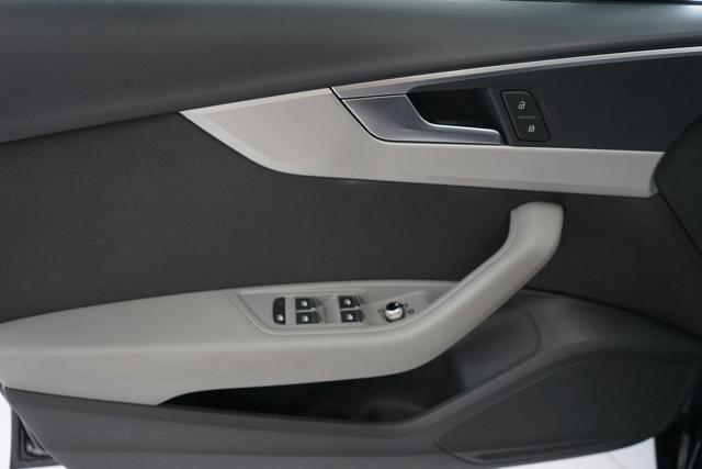 AUDI A4 30