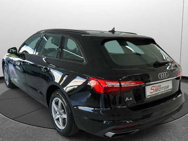 AUDI A4 2