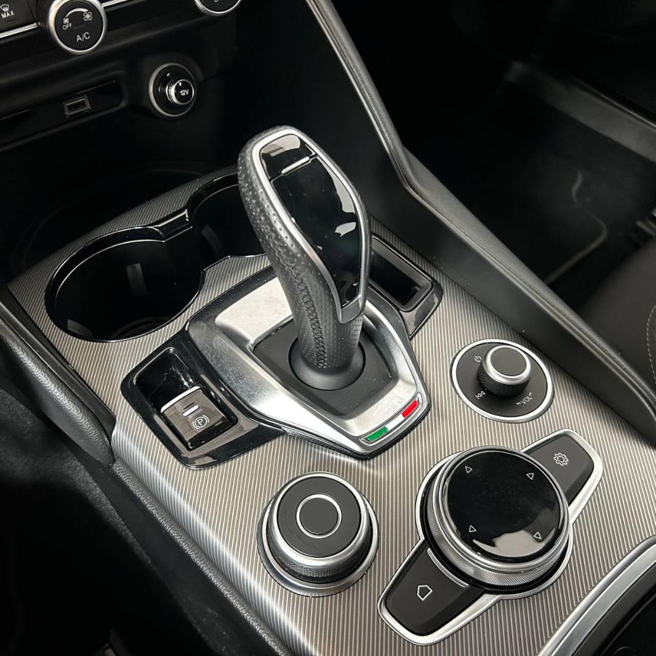 ALFA ROMEO Giulia 2.0 Turbo 280 CV AT8 AWD Q4 Sprint - 28