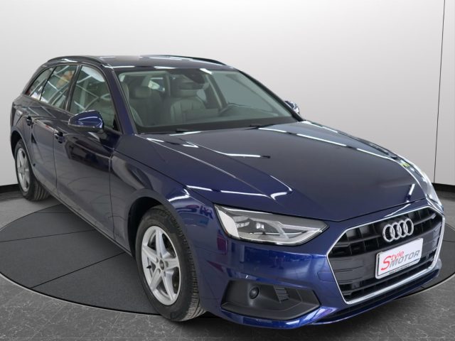 AUDI A4 2