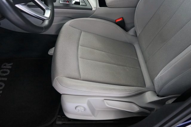 AUDI A4 33