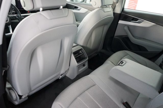 AUDI A4 34