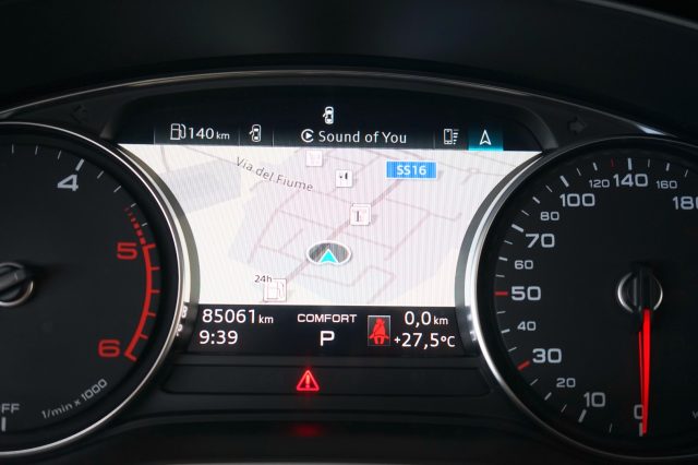 AUDI A4 12