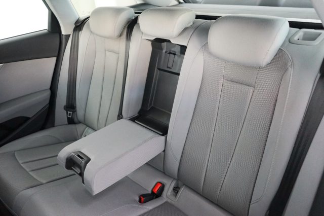 AUDI A4 36
