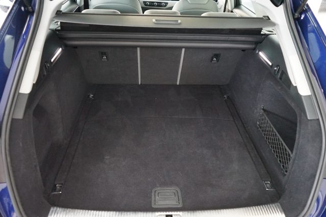 AUDI A4 44
