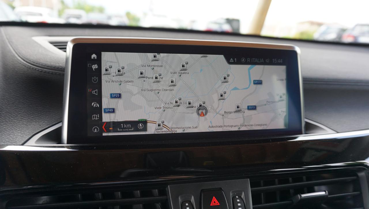 BMW X1 xDrive18d xLine Plus - 24