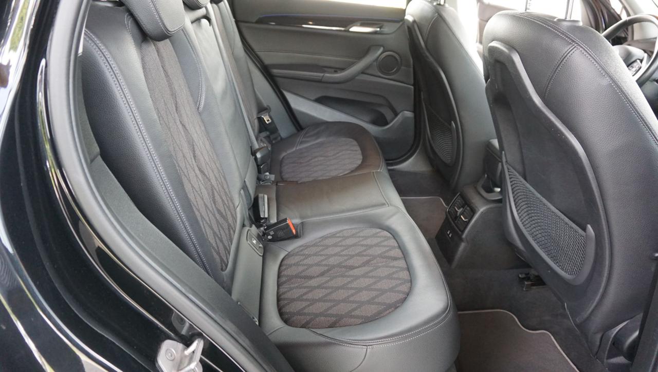 BMW X1 xDrive18d xLine Plus - 33