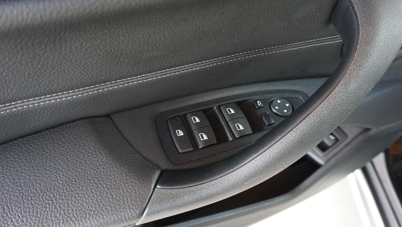 BMW X1 xDrive18d xLine Plus - 15