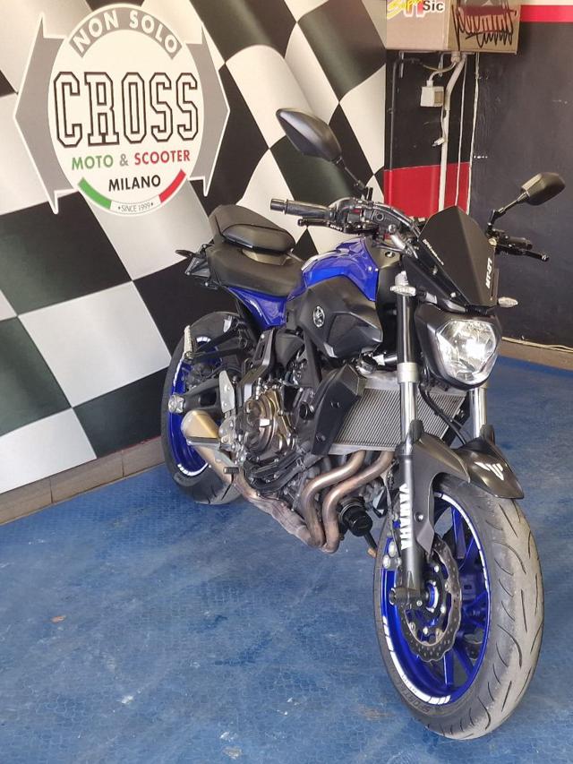 YAMAHA MT-07 Blu metallizzato