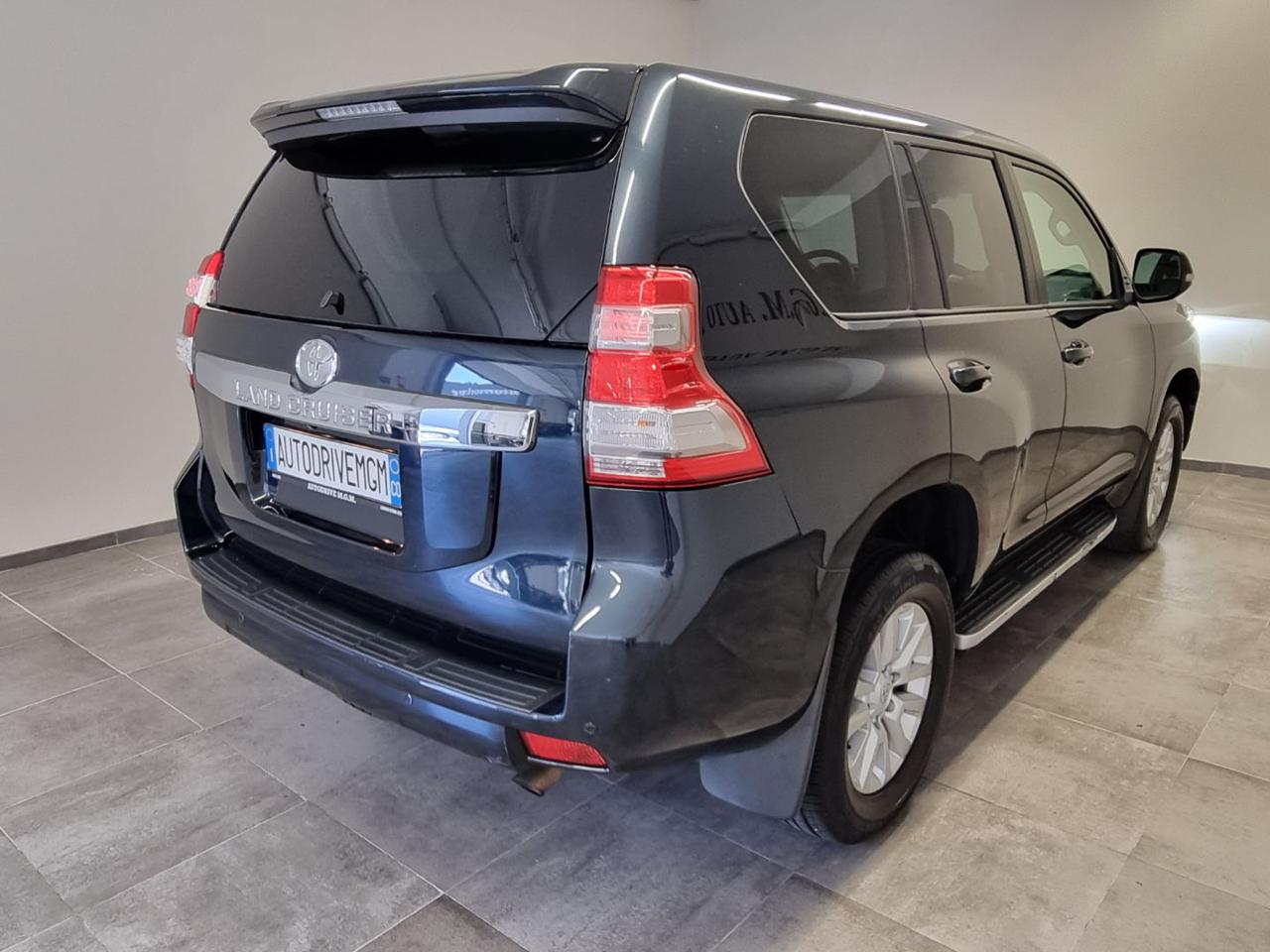 TOYOTA Land Cruiser 3.0 D4-D A/T 5 porte Style IVA ESPOSTA - 31