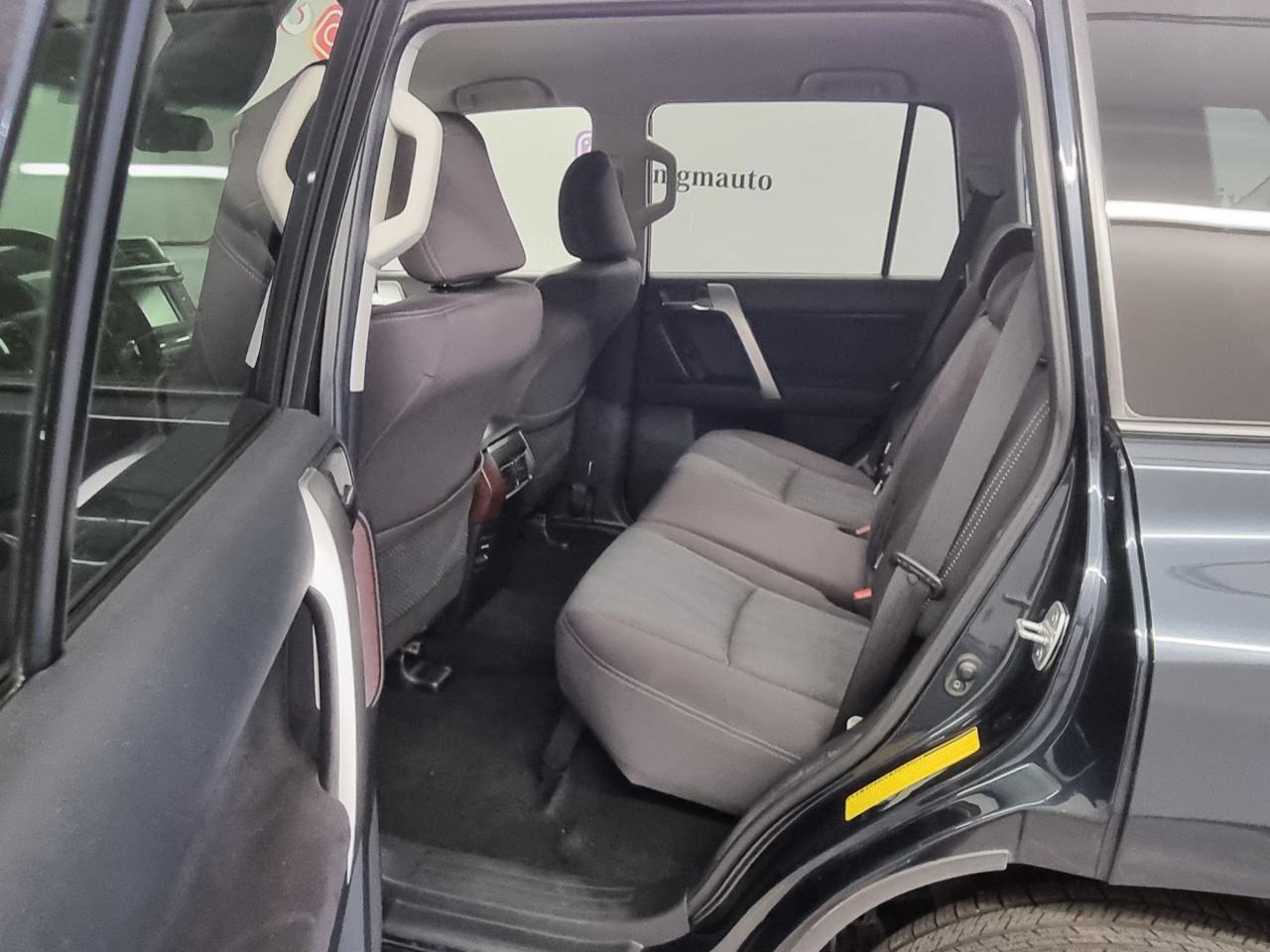 TOYOTA Land Cruiser 3.0 D4-D A/T 5 porte Style IVA ESPOSTA - 10