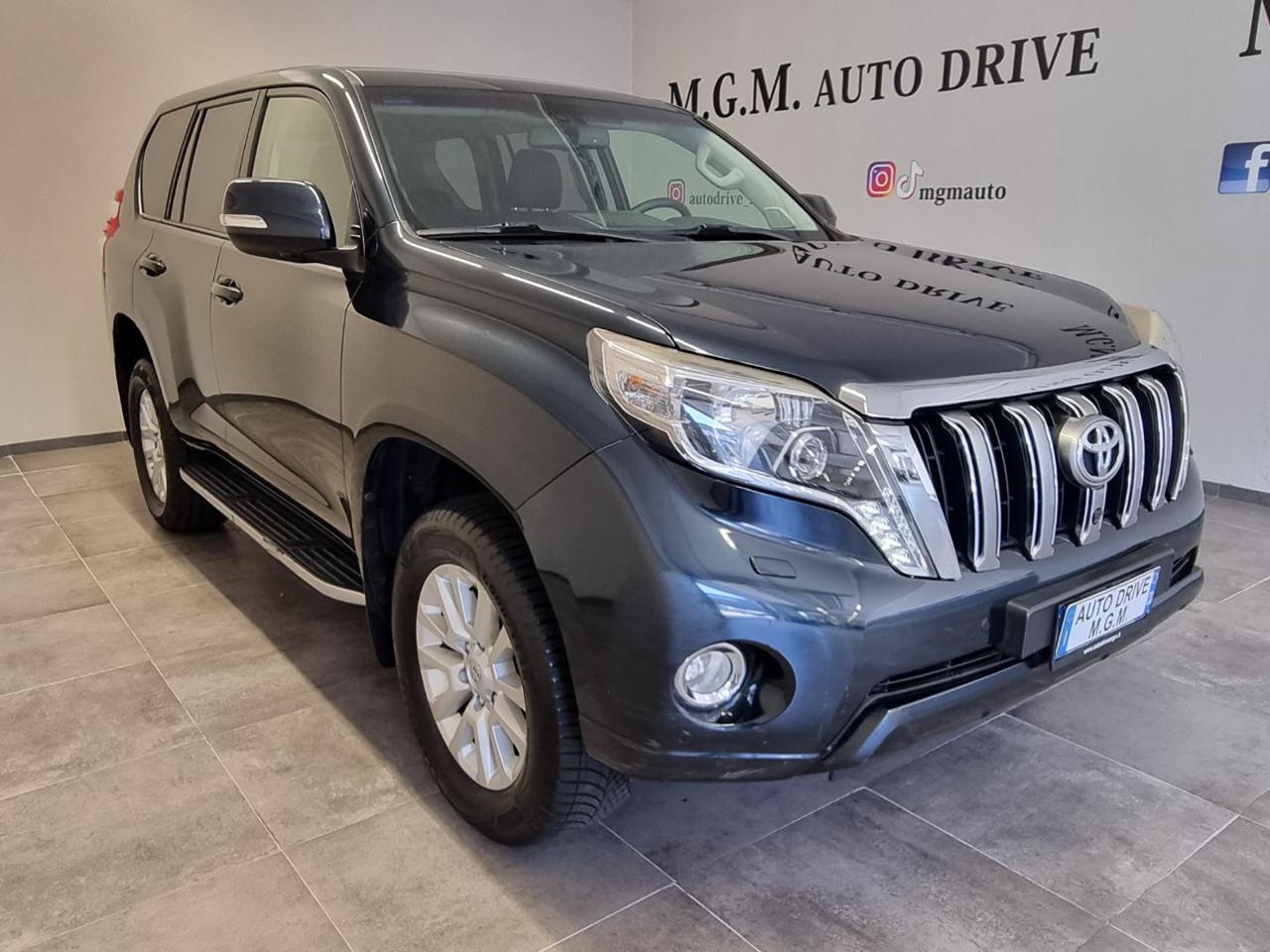TOYOTA Land Cruiser 3.0 D4-D A/T 5 porte Style IVA ESPOSTA - 35