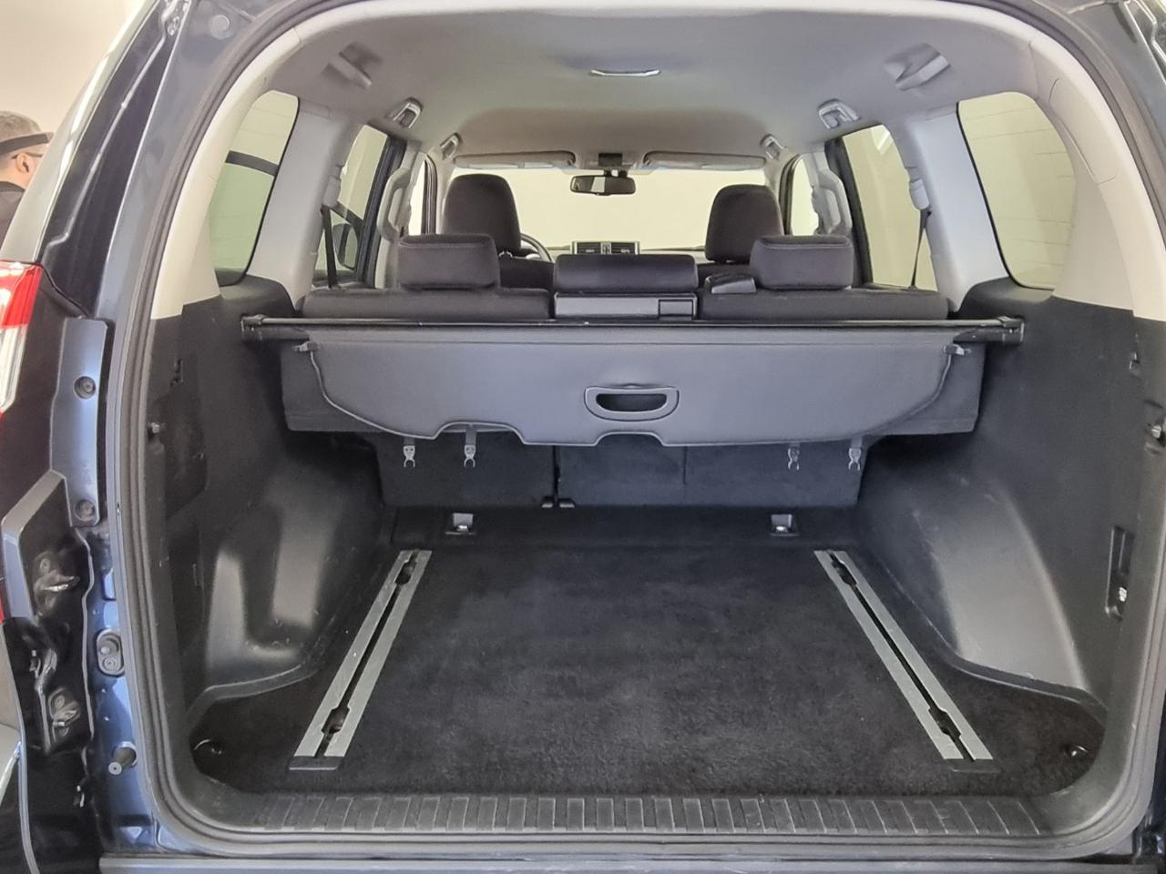 TOYOTA Land Cruiser 3.0 D4-D A/T 5 porte Style IVA ESPOSTA - 16