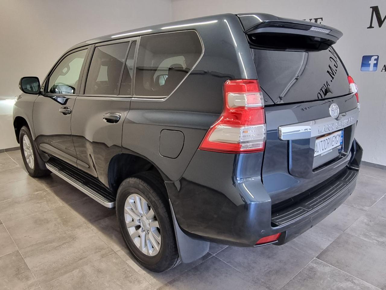 TOYOTA Land Cruiser 3.0 D4-D A/T 5 porte Style IVA ESPOSTA - 30