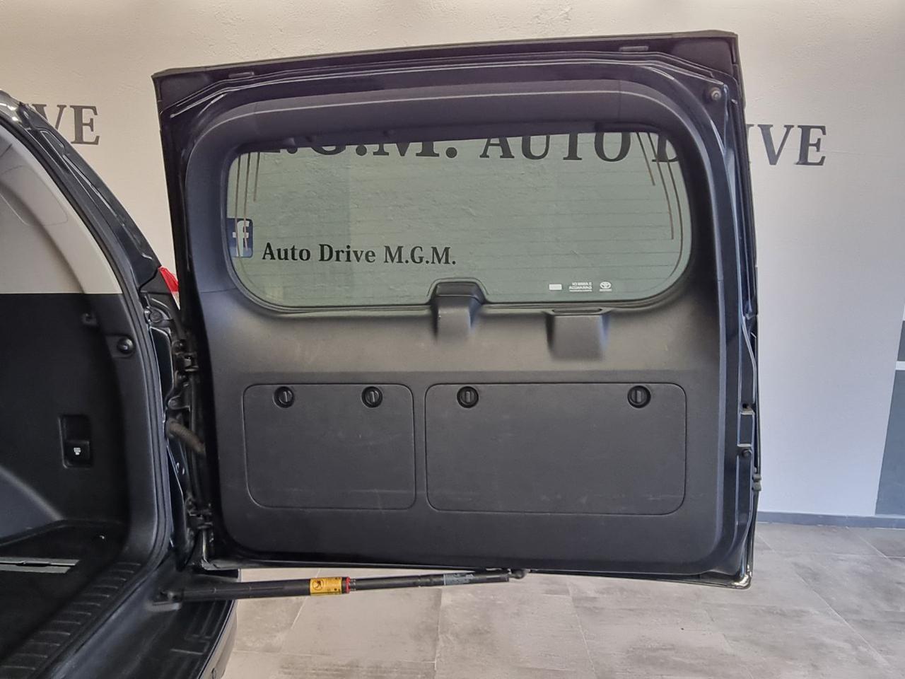 TOYOTA Land Cruiser 3.0 D4-D A/T 5 porte Style IVA ESPOSTA - 28