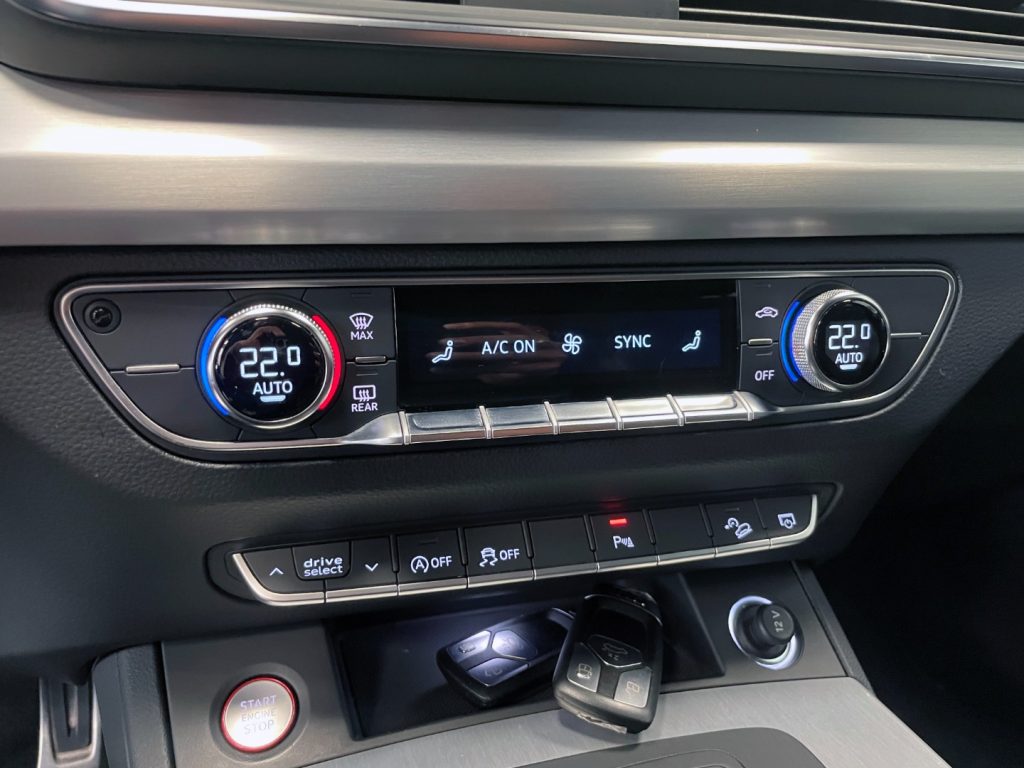 AUDI SQ5 TDI quattro tiptronic sport attitude - 28