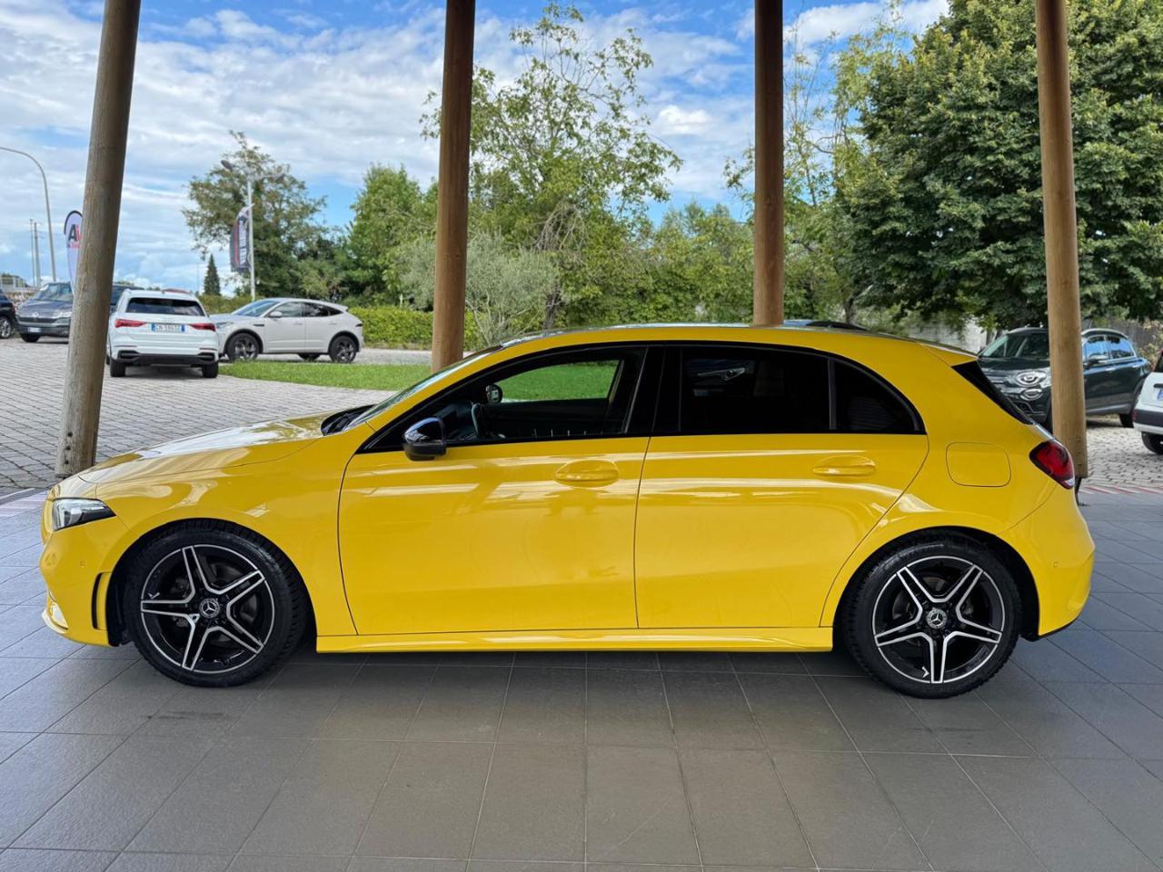 MERCEDES-BENZ A 180 d Automatic AMG  Premium - 2