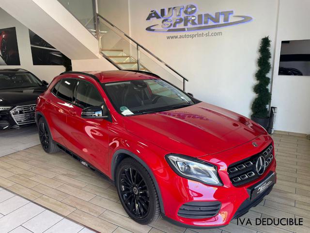 MERCEDES-BENZ GLA 180 Rojo metalizada