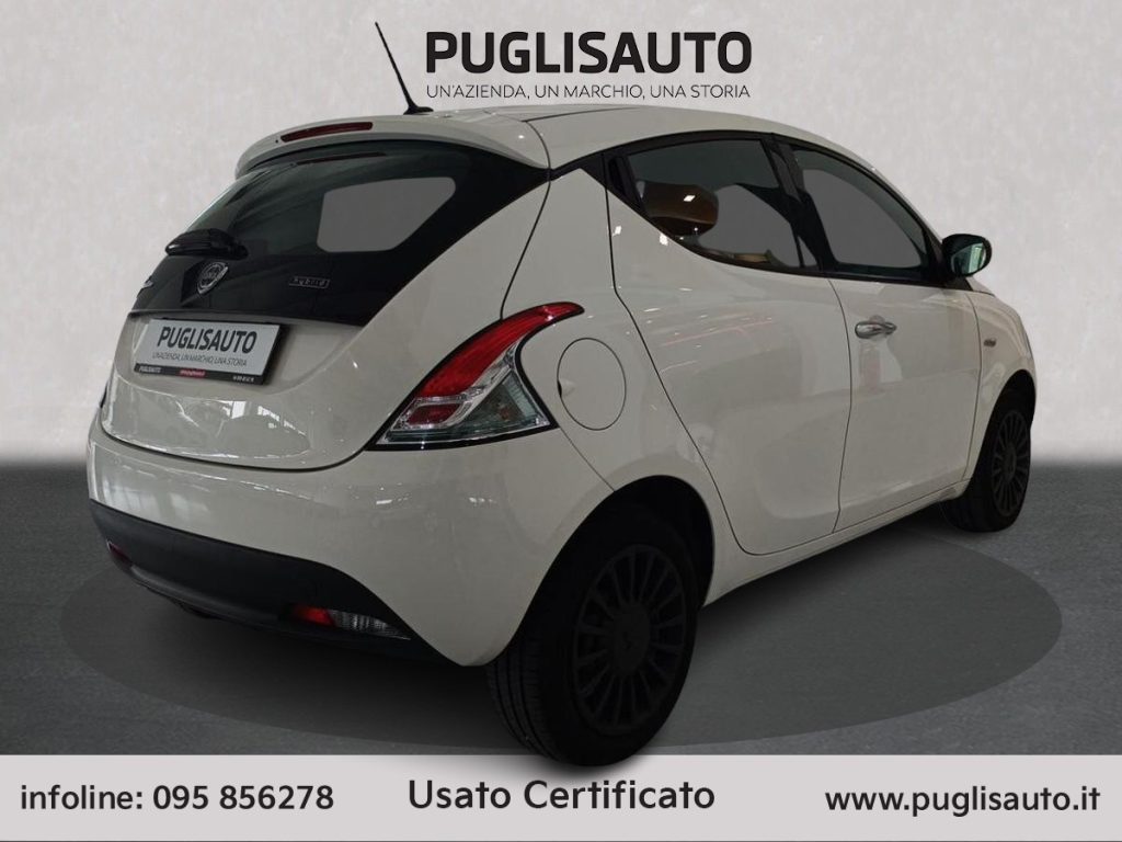 LANCIA Ypsilon 1.0 FireFly 5 porte S&S Hybrid Silver - 4
