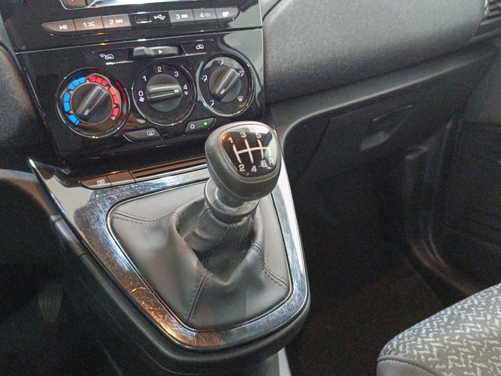 LANCIA Ypsilon 1.0 FireFly 5 porte S&S Hybrid Silver - 8