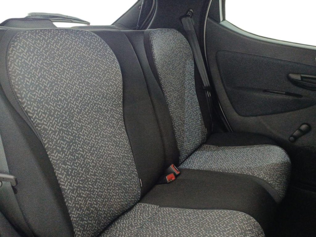 LANCIA Ypsilon 1.0 FireFly 5 porte S&S Hybrid Silver - 11