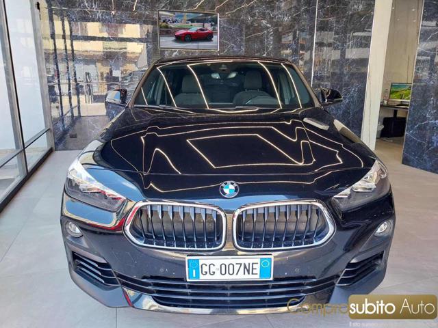 BMW X2 Noir Pastel