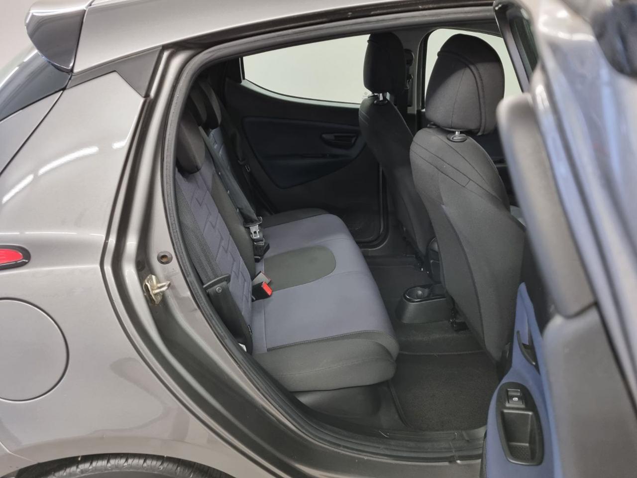 LANCIA Ypsilon 1.0 FireFly 5 porte S&S Hybrid Platino - 26