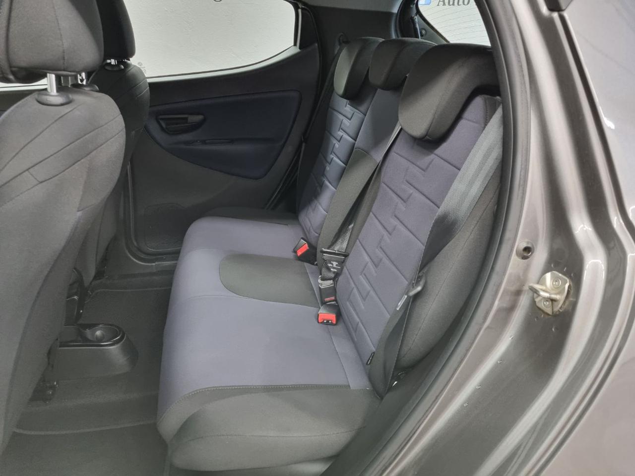 LANCIA Ypsilon 1.0 FireFly 5 porte S&S Hybrid Platino - 24