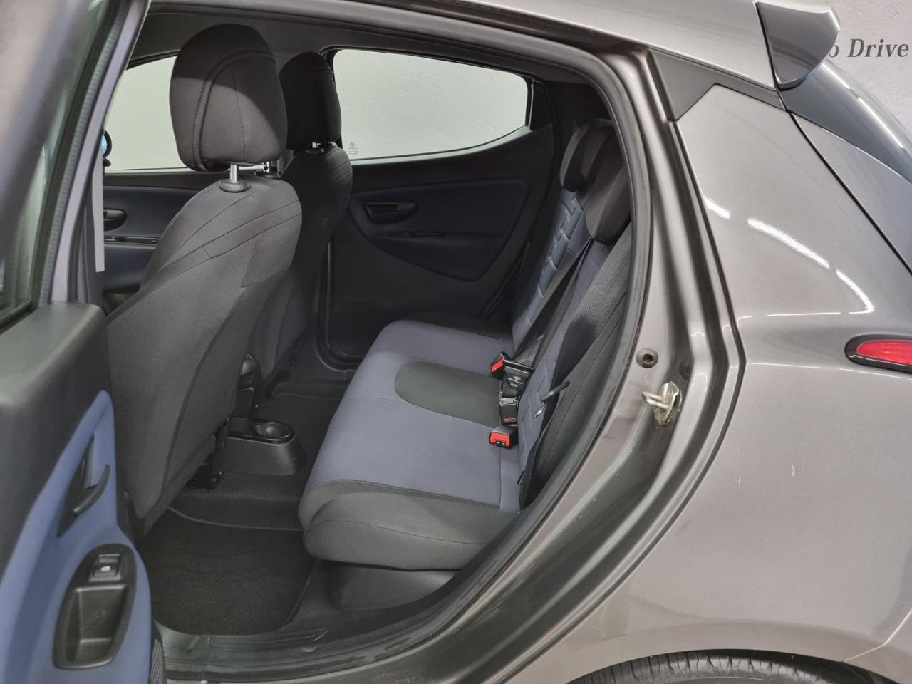 LANCIA Ypsilon 1.0 FireFly 5 porte S&S Hybrid Platino - 23