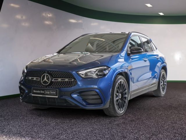 MERCEDES-BENZ GLA 220 Blu Spettrale metallizzato