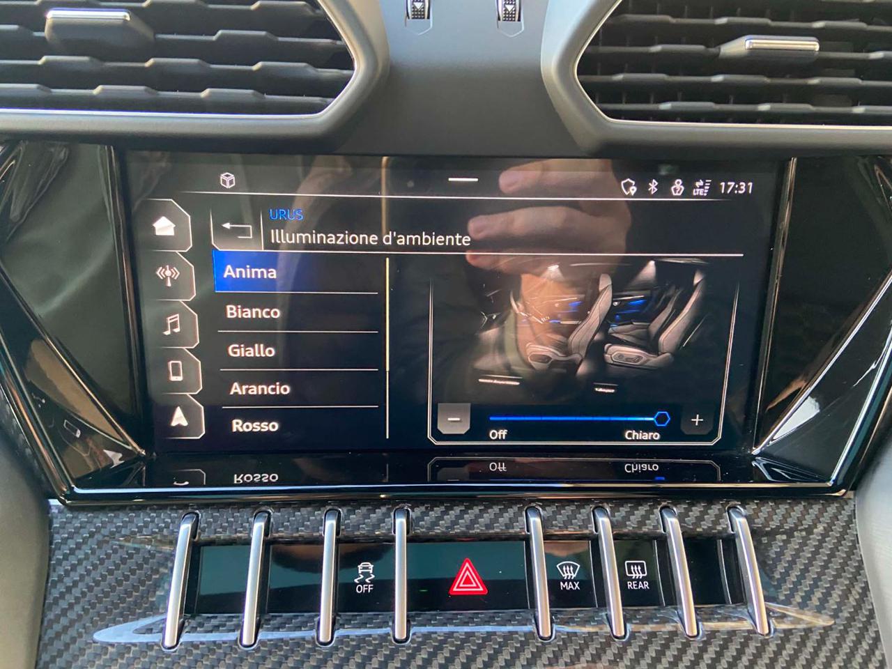 LAMBORGHINI Urus 4.0 V8 TETTO-CERCHI 23PACK CARBONIO-BANG&OLUFSEN - 39