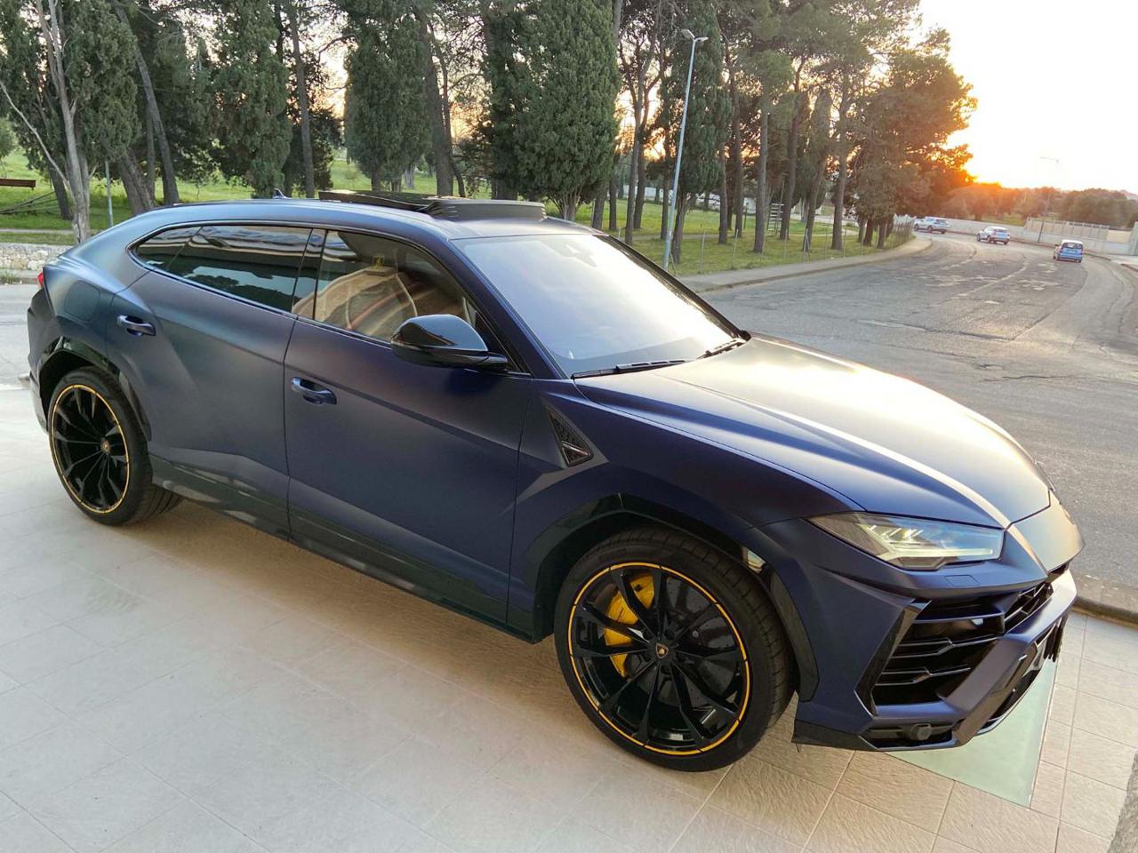 LAMBORGHINI Urus 4.0 V8 TETTO-CERCHI 23PACK CARBONIO-BANG&OLUFSEN - 3