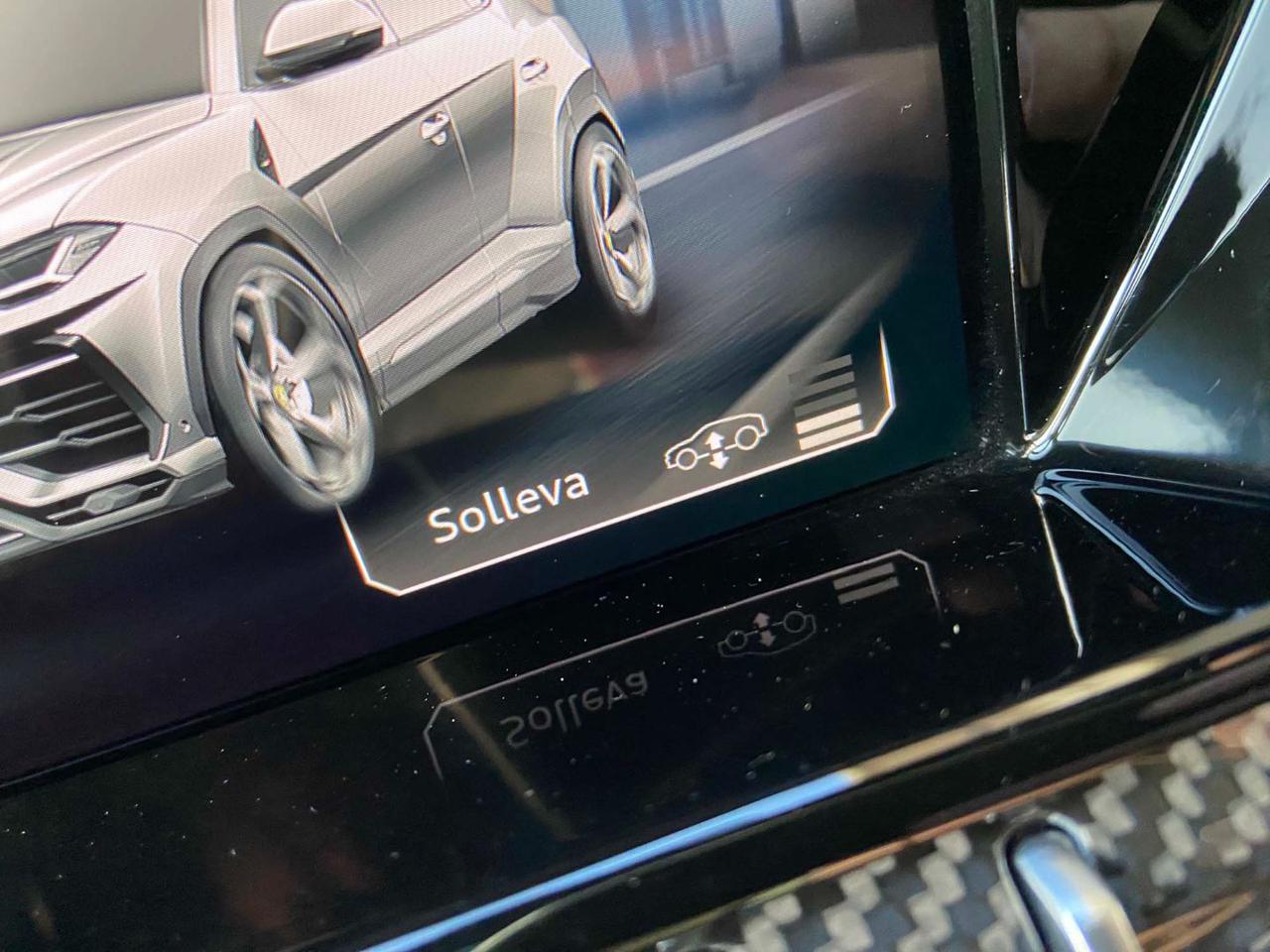 LAMBORGHINI Urus 4.0 V8 TETTO-CERCHI 23PACK CARBONIO-BANG&OLUFSEN - 38