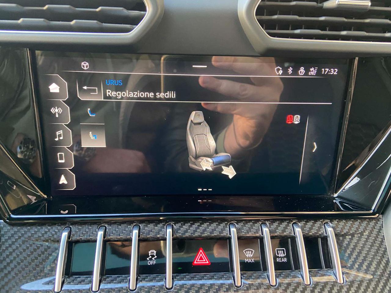 LAMBORGHINI Urus 4.0 V8 TETTO-CERCHI 23PACK CARBONIO-BANG&OLUFSEN - 43