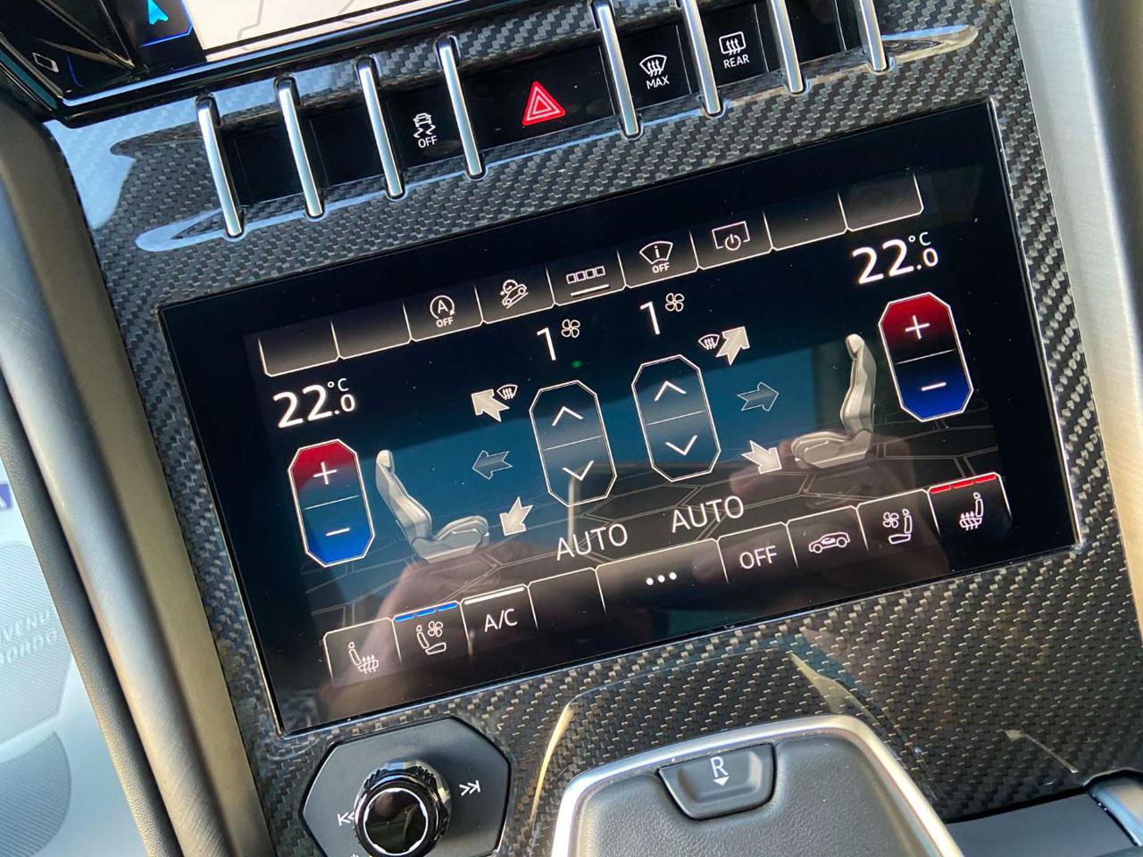 LAMBORGHINI Urus 4.0 V8 TETTO-CERCHI 23PACK CARBONIO-BANG&OLUFSEN - 32