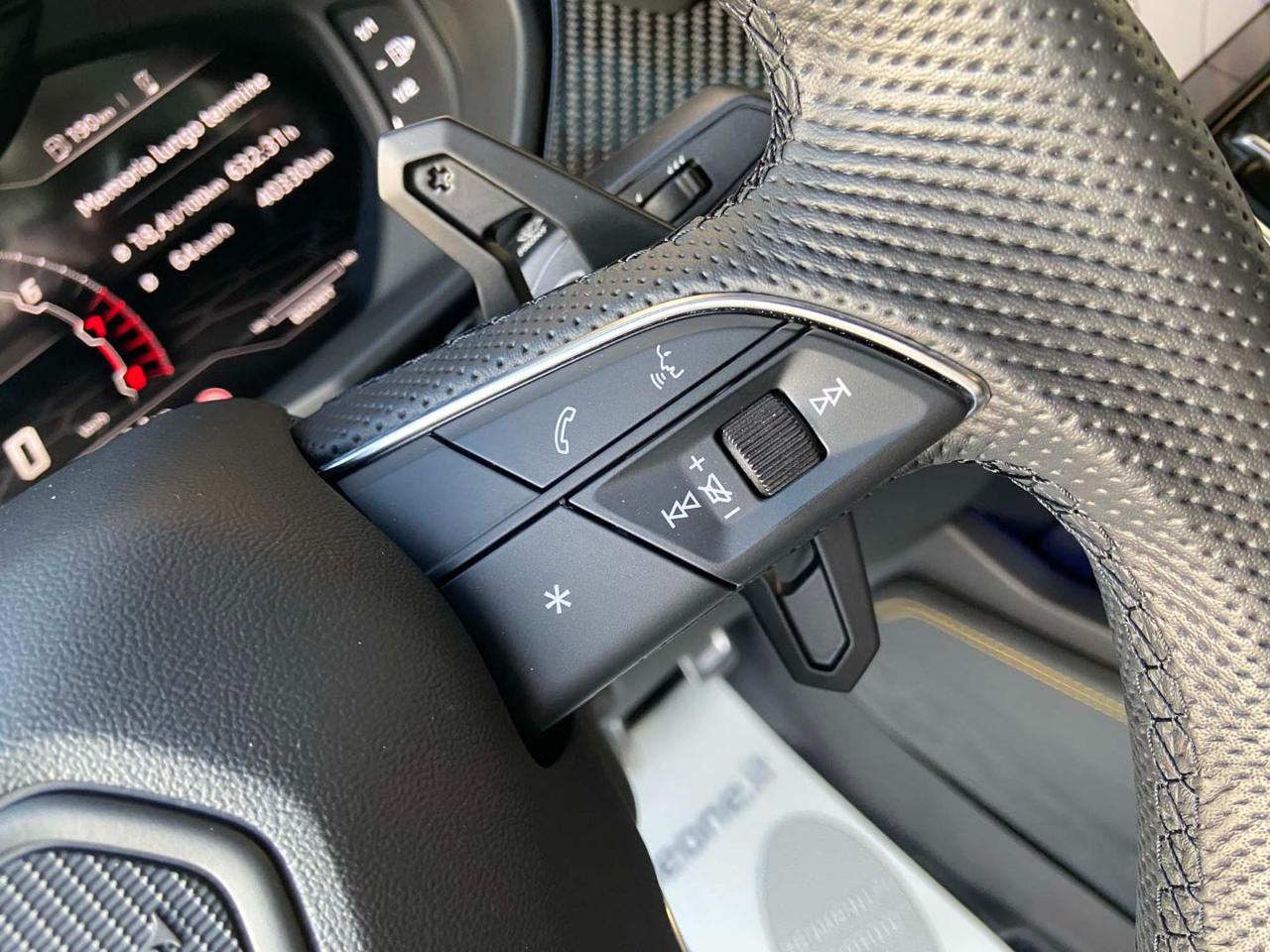 LAMBORGHINI Urus 4.0 V8 TETTO-CERCHI 23PACK CARBONIO-BANG&OLUFSEN - 29