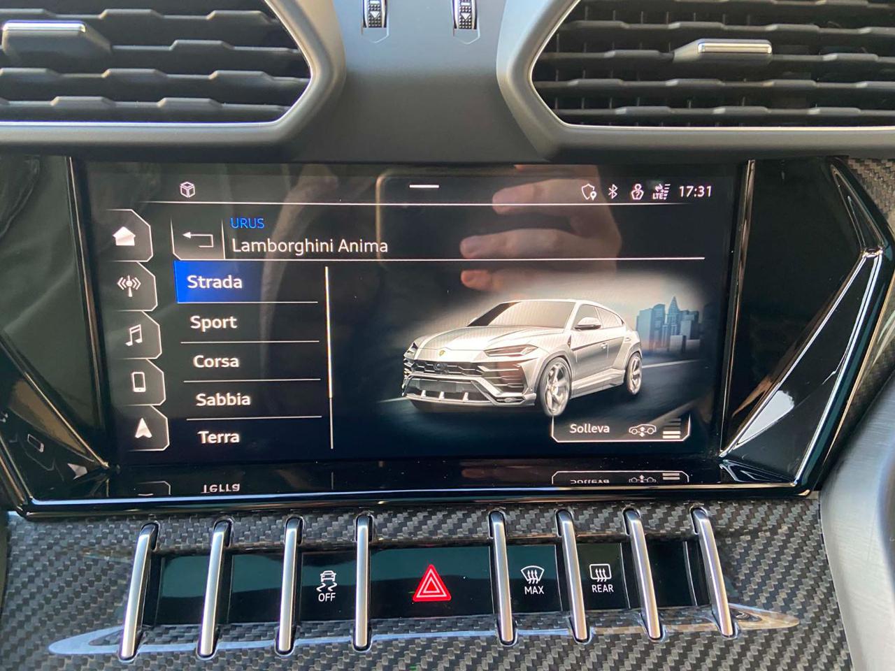 LAMBORGHINI Urus 4.0 V8 TETTO-CERCHI 23PACK CARBONIO-BANG&OLUFSEN - 37