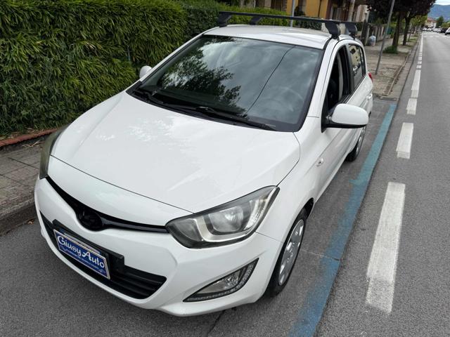 HYUNDAI i20 Bianco metallizzato