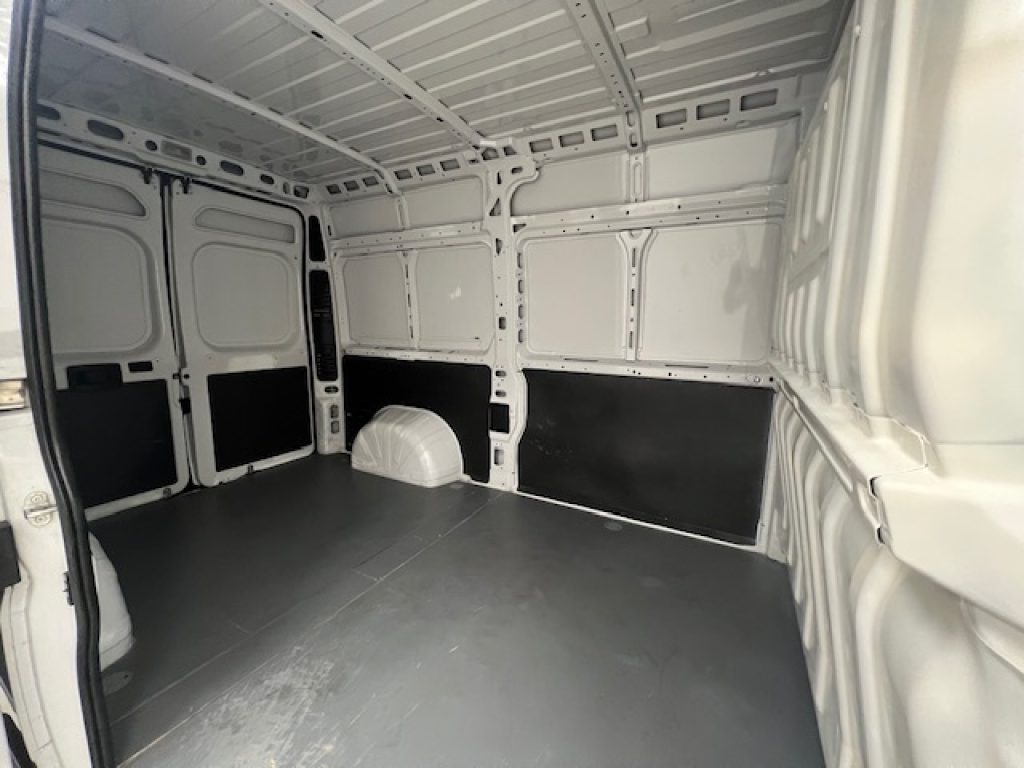 PEUGEOT Boxer III 335 2019 -  335 2.2 bluehdi 140cv S&S L2 d.ca - 15