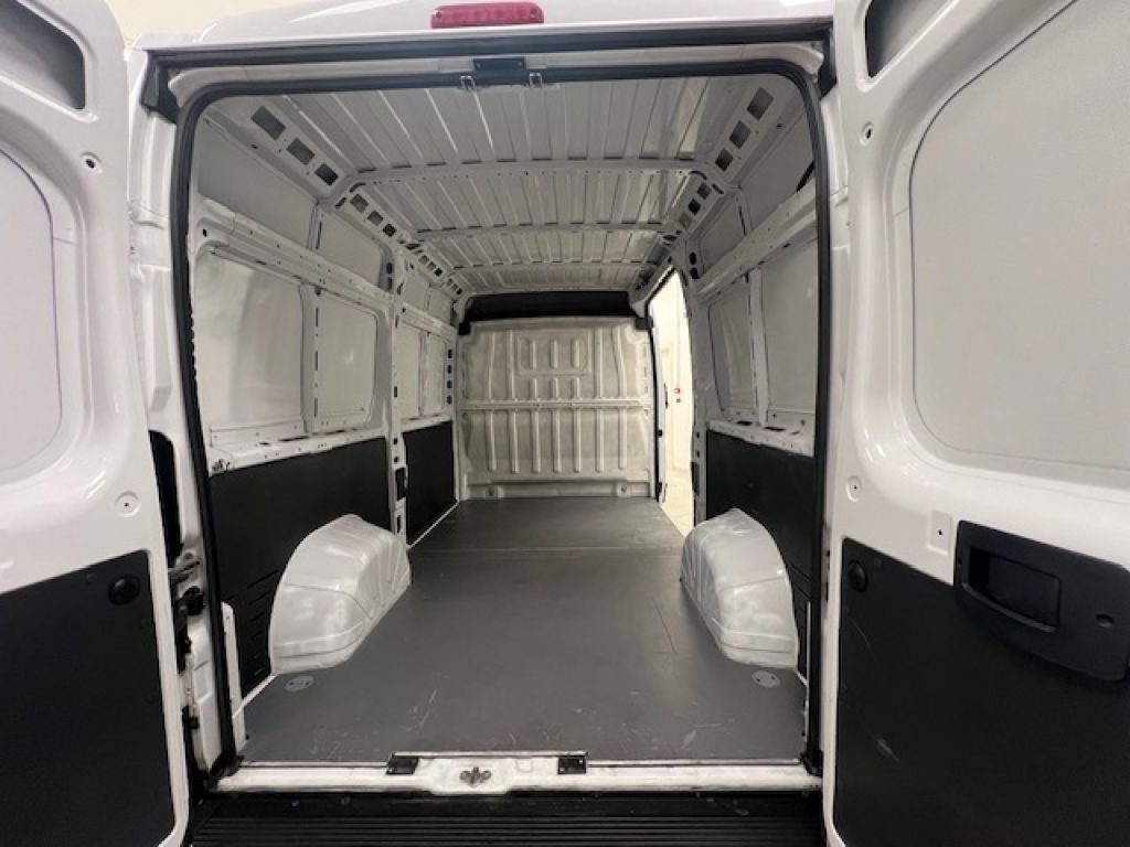 PEUGEOT Boxer III 335 2019 -  335 2.2 bluehdi 140cv S&S L2 d.ca - 16