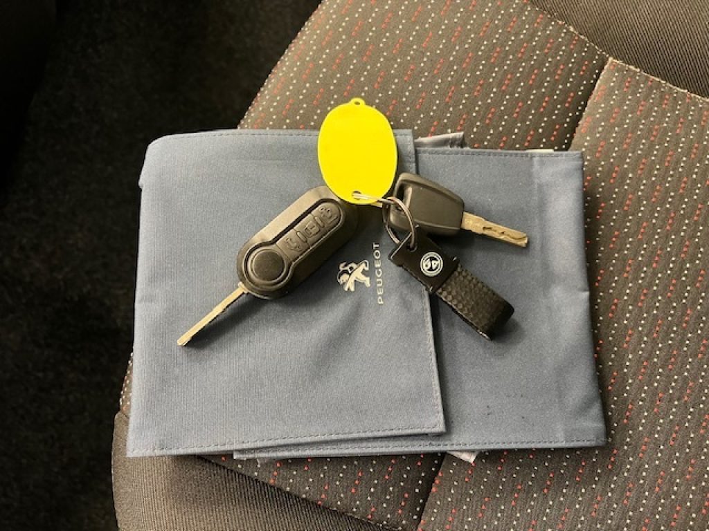 PEUGEOT Boxer III 335 2019 -  335 2.2 bluehdi 140cv S&S L2 d.ca - 19