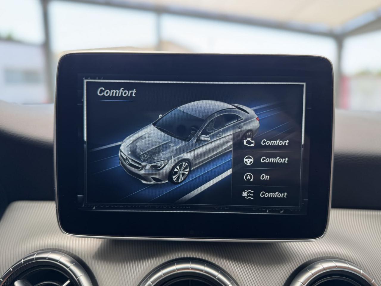 MERCEDES-BENZ CLA 220 d 177cv Automatic Sport (Tetto/App/Led/Pelle) - 30