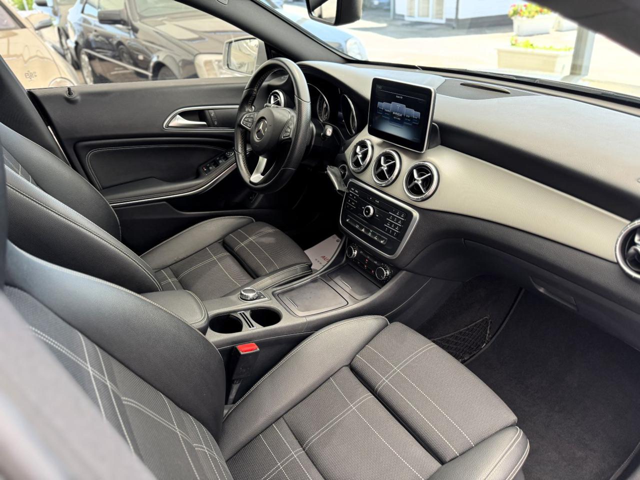MERCEDES-BENZ CLA 220 d 177cv Automatic Sport (Tetto/App/Led/Pelle) - 10