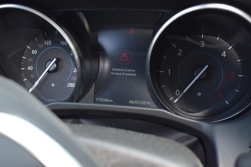 JAGUAR XF XF 2.0 D 180 CV AWD aut. Prestige MOTORE DA SOSTIT - 8