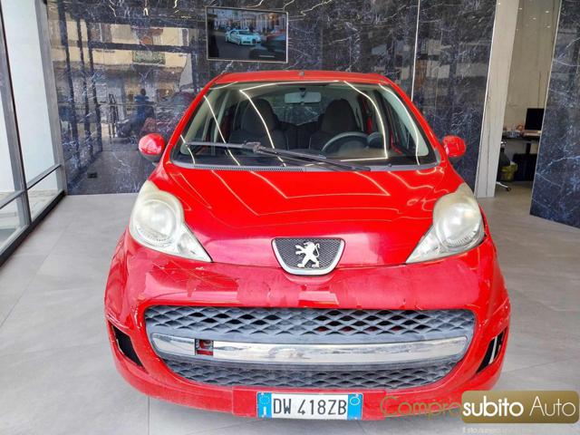 PEUGEOT 107 Rosso pastello